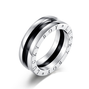 Anillos y colgantes de acero titanio de estilo urbano único, dignos de Instagram, moda de nicho, aspecto de alta gama, color inalterable. - Product Image 1