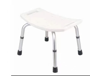 Cómodo asiento acolchado, silla de <span class=keywords><strong>ducha</strong></span> <span class=keywords><strong>para</strong></span> ancianos con agujeros de seguridad, Ayuda de baño <span class=keywords><strong>para</strong></span> <span class=keywords><strong>personas</strong></span> <span class=keywords><strong>mayores</strong></span> <span class=keywords><strong>para</strong></span> uso en el baño - Product Image 6