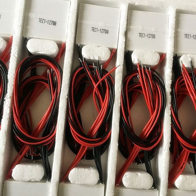 Industrial Thermoelectric Cooler TEC1-12708 40*40mm Thermoelectric Peltier Module Ship Fast
