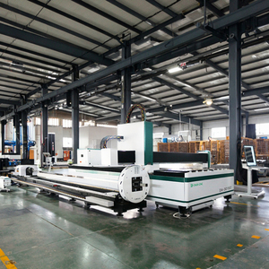 Fabricant chinois intéressant d'<span class=keywords><strong>acheter</strong></span> la <span class=keywords><strong>machine</strong></span> de découpe <span class=keywords><strong>laser</strong></span> en métal de tube et de plaque intégrée de vente chaude avec le prix spécial - Product Image 1