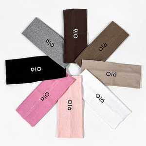 Diadema Deportiva Elástica de Punto Estilo Europeo-Americano con Estampado de Letras, Absorbente de Sudor, para Yoga - Product Image 1