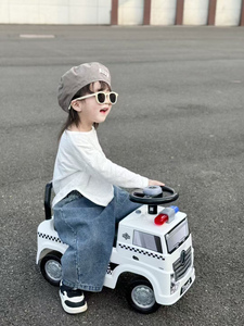 Voiture à pousser 2-en-1 pour enfants avec musique, sirène, lumières <span class=keywords><strong>et</strong></span> barrière de sécurité, trotteur pour bébé, <span class=keywords><strong>camion</strong></span> jouet en plastique - Product Image 3