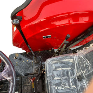 Tracteur agricole diesel 4x4 de qualité supérieure, 25 CV, avec attelage trois points et charrue pour l'agriculture - Product Image 2