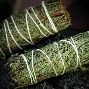 Vente directe Bâtonnets d'encens en cèdre alpin naturel, faits à la main, écologiques, pour la décoration intérieure, la purification, sacrés et élégants - Product Image 4