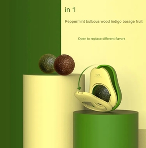 Snack Salutare Rotante per Gatti, Giocattolo da Masticare per Gattini, Palla da Leccare Commestibile con Menta, Palla da Parete con Catnip all'Avocado, Giocattoli per Gatti, Catnip Avocado - Product Image 3