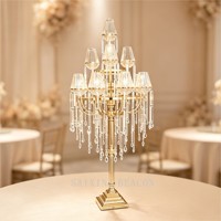 Grand candélabre de luxe en cristal doré, élégant centre de table pour la décoration de réceptions de mariage et d'événements, personnalisable