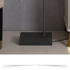 Lampes sur pied modernes décoratives d'ambiance nordique à LED lumière blanche ronde dorée en métal pour éclairage d'angle - Product Image 5