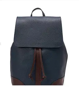 Eleva il tuo gioco di moda con questa borsa impermeabile personalizzata all'ingrosso ispirata all'annata. Offre uno scomparto per laptop intelligente
