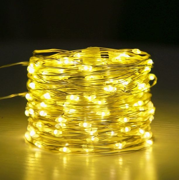 สีขาวอบอุ่น