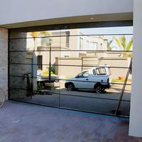 Puerta de Garaje de Vidrio Transparente con Marco Negro Personalizado, Puerta Seccional de Aluminio con Vista Completa para Cafetería, Restaurante, Precio de Fábrica