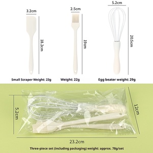 Lot de 3 ustensiles de cuisson en silicone non électriques pour la pâtisserie : spatule à gâteau, racloir, fouet de cuisine et pinceau à huile pour barbecue - Product Image 5