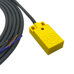 Sensor de Proximidad Inductivo Cuadrado, Distancia de Detección de 5 mm, NPN NO, DC12-24V, IP67, Montaje con Tornillo No Integrado, Detección de Metales Industriales - Product Image 5