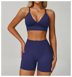 Shorts de sport sans couture pour femme, résistants aux squats, avec taille côtelée, <span class=keywords><strong>coupe</strong></span> en V et côtés froncés, résistants à l'usure - Product Image 1