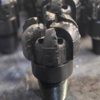 Foret PDC forgé en acier de 3 1/2, 4, 4 1/2, 5, 5 1/2 pouces à 3-5 lames pour le forage de puits de pétrole, d'eau et de gaz, et l'équipement de forage géologique et minier