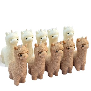 Vela de Alpaca Adorable y Divertida - Decoración Aromática para el Hogar, Estatua de Animal Realista para Fotos y Regalos - Vela Escultura de Alpaca - Product Image 5