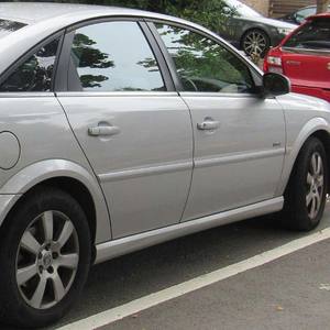 Pare-soleil adhésifs fumés pour vitres de berline, break et hayon Opel Vectra, Vauxhall Vectra, Holden Vectra 1988-2009 - Product Image 3