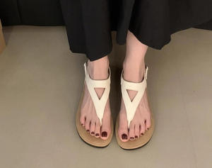 Nouvelles sandales plates à entre-doigts pour femmes, style vintage français, style féerique coréen, sandales romaines, chaussures d'été à bout ouvert 2026 - Product Image 3