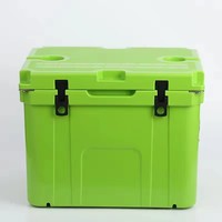 Glacière portable 55QT en PE thermique rotomoulé, écologique, avec logo personnalisé, design moderne, chaise intégrée, roues et panier pour aliments et canettes