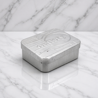Boîtes miniatures en fer blanc rectangulaires argentées en gros pour cigarettes, bonbons, menthes, avec charnière, logo en relief, matériaux recyclés