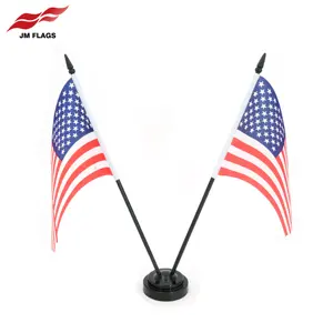 Kustom dua bendera Amerika dekorasi meja 8.2*5.5 inci miniatur Amerika AS bendera meja dengan berdiri hitam