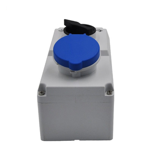 Interruttore combinato industriale 32A ad alta potenza con interblocco meccanico, grado di protezione IP67, costruzione in rame - Product Image 5