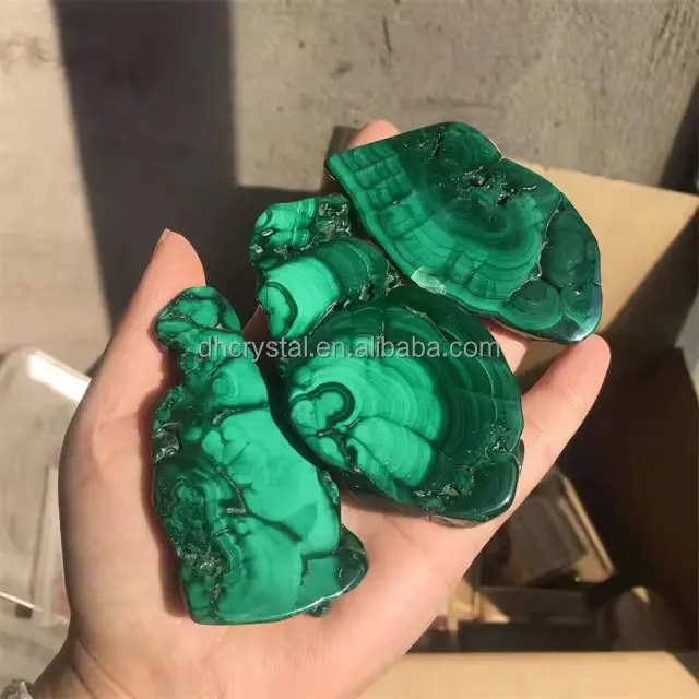 New arrivals rough quartz crystals slices healing raw gemstone natural green malachite crystal slabs for Decoration