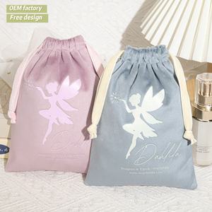 Bolsa antipolvo con cordón de terciopelo azul de Color personalizado de alta calidad, bolsa con cordón, logotipo personalizado, regalo de terciopelo, bolsas de compras para ropa - Product Image 1