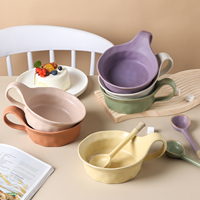Effenkleurige geglazuurde steengoed mokken in macaron-stijl, ontbijtbakjes, saladeschalen, fruitschalen, bakkommen, keramische kommen
