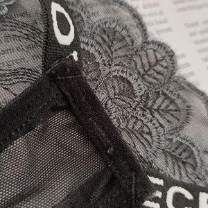 Culotte string sexy taille basse en dentelle brodée florale avec lettres, en maille respirante et douce pour femme - Vente en gros - Product Image 4