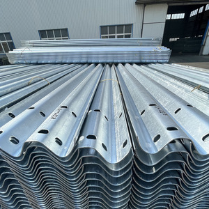 Chất lượng cao an toàn đường bộ W chùm thép đường cao tốc hộ Lan tôn sóng tai nạn hàng rào nhúng nóng mạ kẽm - Product Image 5