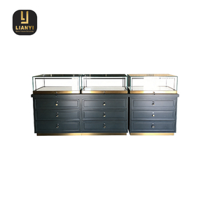 Ultra Clear LED Lit Display <b>Cabinet</b> with Extra White Low Iron Glass for Maximum <b>Light</b> Transmission and Crystal View - Product Image 6