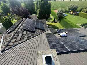 Sistema Solare Ibrido ad Alta Efficienza 5kW 10kW 15kW 20kW 30kW con Uscita Trifase per Accumulo Energetico Residenziale - Product Image 5