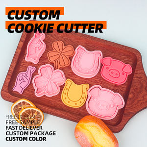 Ensemble de découpoirs à biscuits en plastique écologique en forme de tête de cochon et de trèfle à quatre feuilles de la série Lucky pour la pâtisserie au fondant - Product Image 2