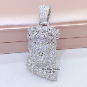 Pendentif Jésus en argent Hip Hop, 10 mm, style cubain, serti de diamants Moissanite, bijoux de rappeur - Product Image 3