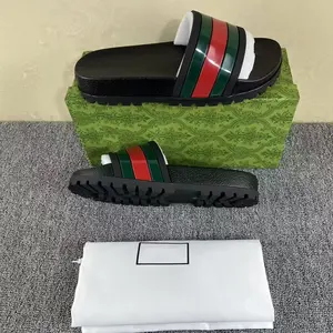 2025 <span class=keywords><strong>Scarpe</strong></span> Basse Firmate All'Ingrosso di Moda per Uomo e <span class=keywords><strong>Donna</strong></span> Sandali Bassi Neri di Lusso Ciabatte da Spiaggia da <span class=keywords><strong>Donna</strong></span> - Product Image 6