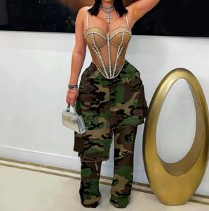 Peeqi LD25251秋冬女式牛仔裤时尚迷彩印花拼布直牛仔裤不对称牛仔裤女 - Product Image 1