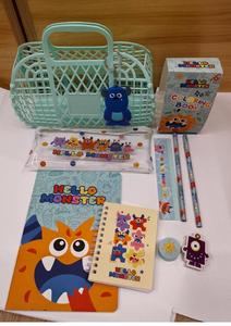 Panier-cadeau personnalisé comprenant une gomme, une règle, une trousse, un ensemble de papeterie mignon pour la rentrée scolaire, des <span class=keywords><strong>taille</strong></span>-crayons - Product Image 6