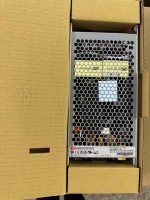 Fuente de Alimentación Conmutada Industrial MEANWELL MW UHP-1000-48 con Cargador Integrado de 48V 21A
