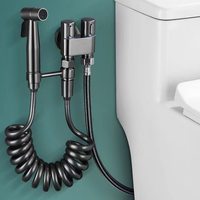 Nouveaux produits explosifs : Ensemble de pistolet de pulvérisation de bidet portable moderne en plastique avec robinet d'angle en acier inoxydable à double trou pour salle de bain murale