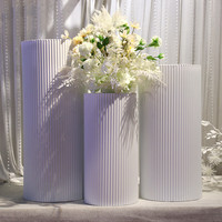 Support de présentation cylindrique en métal pour gâteaux et desserts, idéal pour événements, mariages et décorations de vitrine