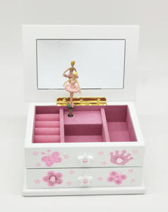 Boîte à musique en bois personnalisée pour filles, avec cadenas et clé, style princesse blanche de luxe, cadeau pour enfants, ballerine, boîte à bijoux musicale - Product Image 6