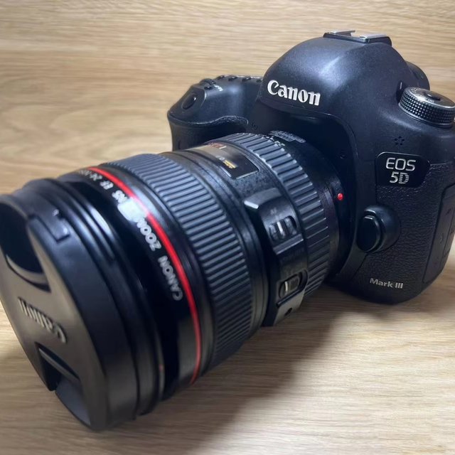 For EOS 5D Mark 3 + Lens 24-105mm 8MP HD Video 10X Optical Zoom Original Accessories Second Hand Used DSLR Professional