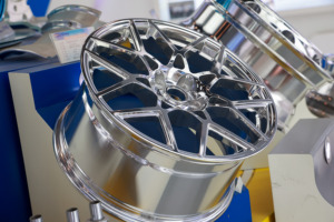 8 Lug Semi 8 Hole 22,5 Barato Chino Europeo Tranpor Transporte Semi Camión Forjado Accesorios Oem Forjado Llantas de Rueda Especiales - Product Image 5