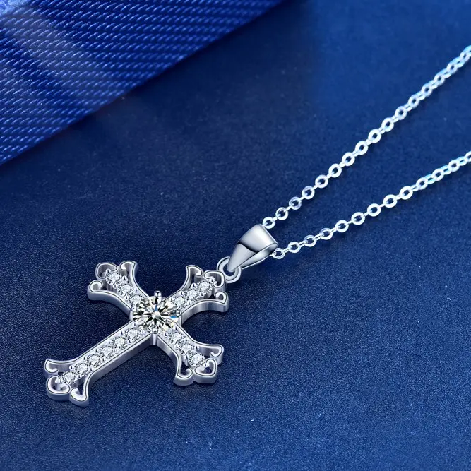 Collana accessori nuova 925 in argento sterling moissanite gioielli con ciondolo a croce collana a catena per clavicola da donna