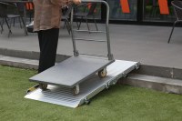 Nouvelle rampe pliante en aluminium pour fauteuil roulant avec seuil de porte, pour sols et escaliers