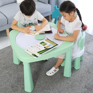 Пластиковая детская пластиковая мебель, стол и стулья