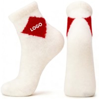 Chaussettes d'intérieur pour femmes en polaire corail blanc, super douces, épaisses, thermiques, respirantes, confortables, pour dormir, hiver, maison, sol
