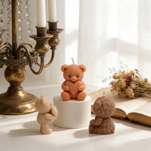 Stampo in Silicone a Forma di Orso per Candele, Orso Seduto/In Piedi con Dettagli Floreali/a <span class=keywords><strong>Cuore</strong></span>, Strumento Artigianale Fai-da-te a Tema Animale per Decorazioni Domestiche e Regali - Product Image 5