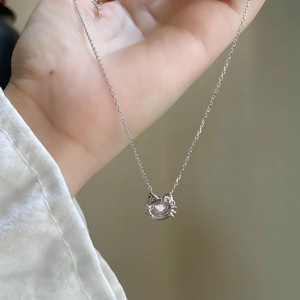 Kt Cat Beating Heart Necklace For Women Light Luxury Elegant Clavicle Chain Cartoon Themed Pendant Everyday Wear - Product Image 3