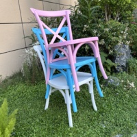 Nouvelles chaises d'extérieur en résine colorées de haute qualité pour enfants, idéales pour les fêtes d'anniversaire et les événements, avec dossier croisé
